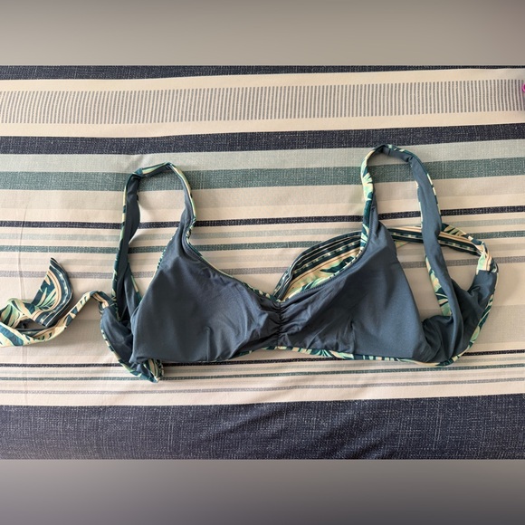 Women’s Rip Curl Blue Bikini Top - Picture 3 of 3